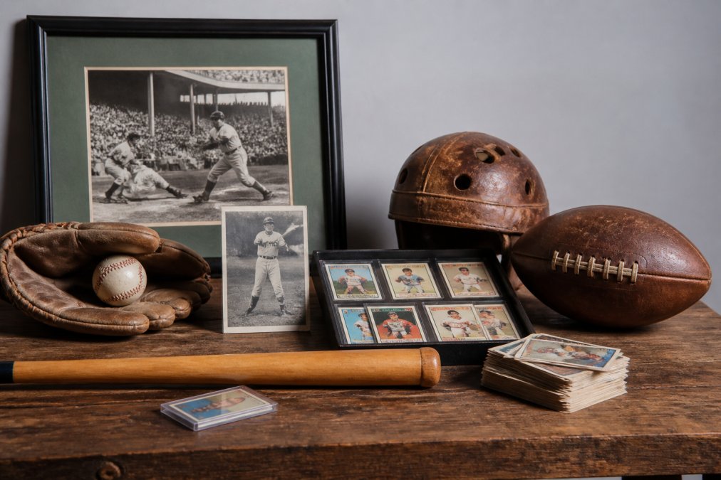 10 Affordable Classic Sports Memorabilia Decor Ideas