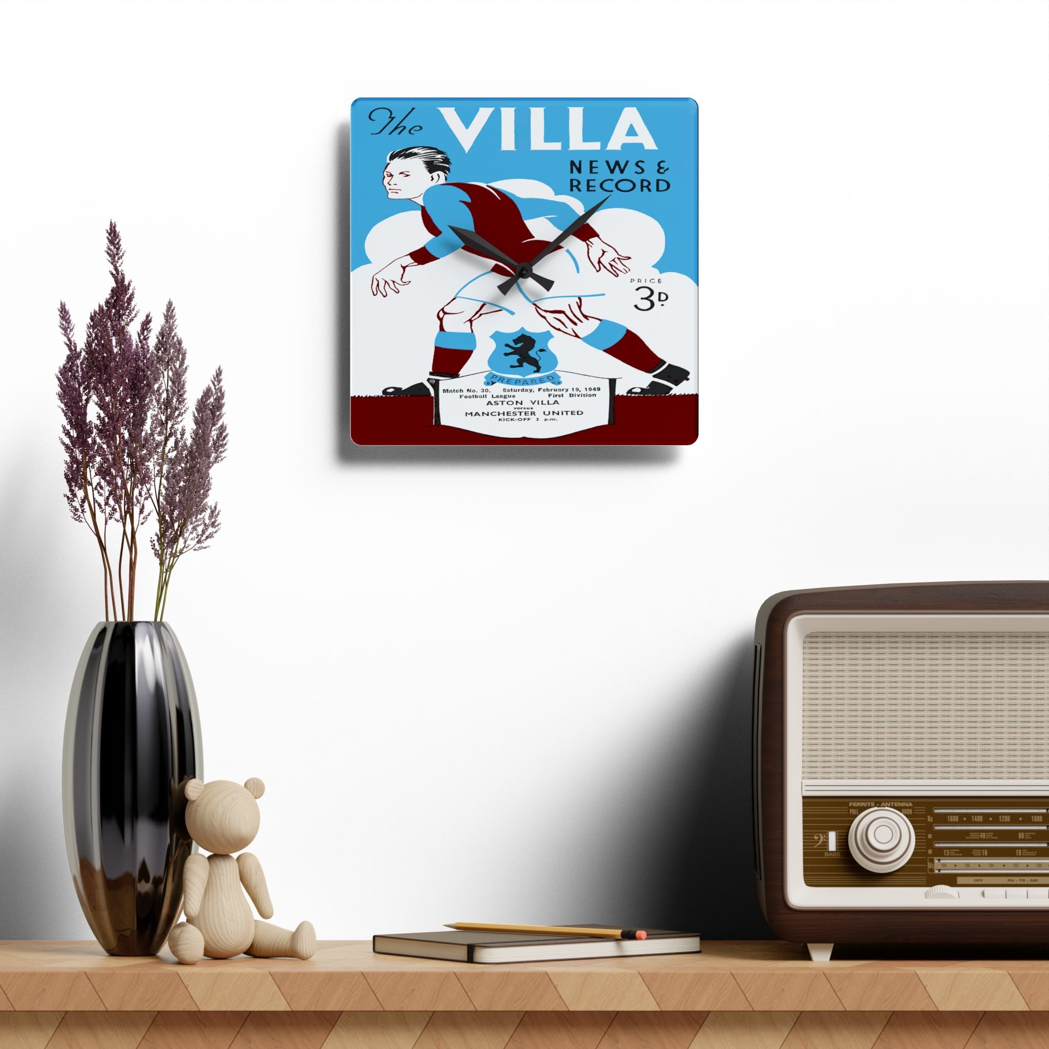 Vintage 1949 Aston Villa Manchester United Football Acrylic Clock, Sports Fan Gift, Soccer Wall Art Decor, Retro English Football, Unique
