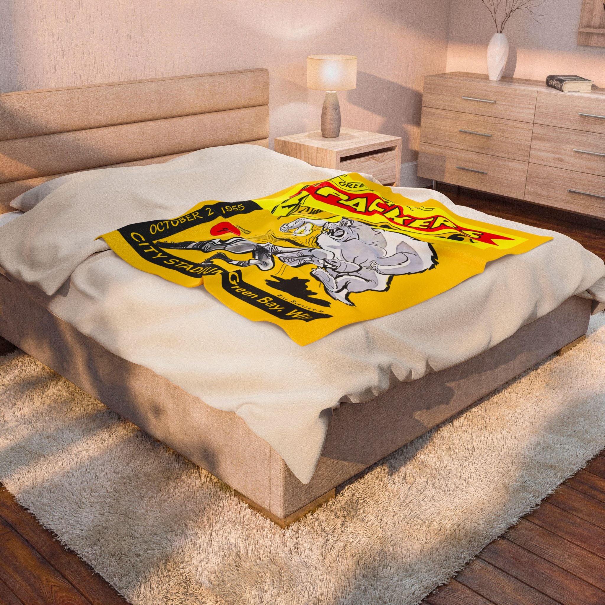 Green Bay Packers 1955 Vintage Bears Velveteen Plush Blanket — Retro Football Throw